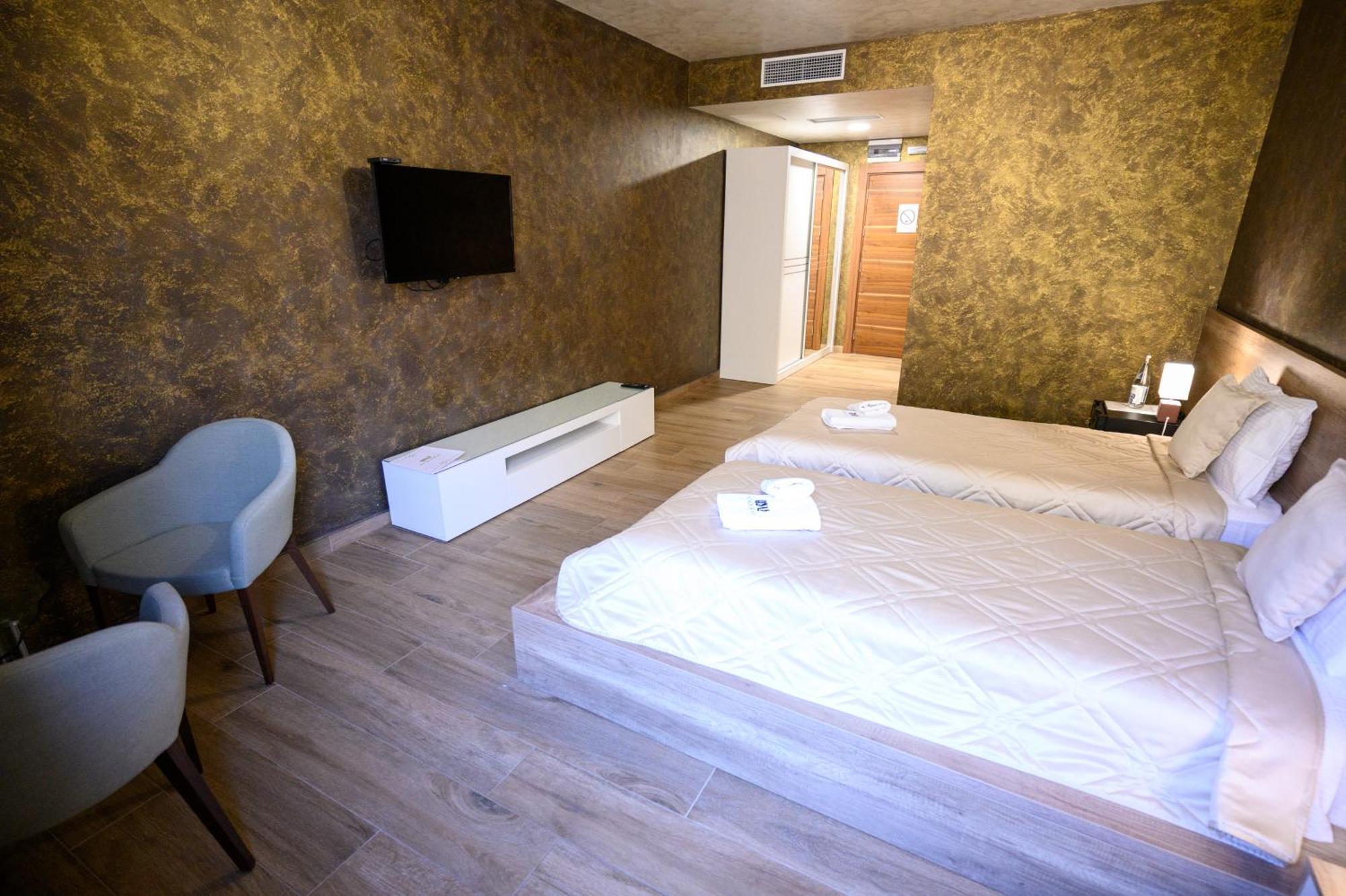 Monogramlux Hotel Indija Eksteriør billede